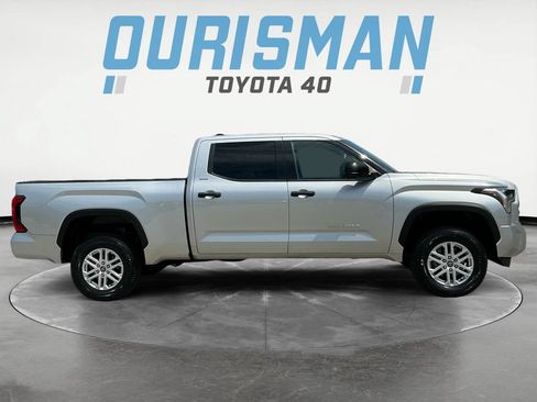 Used 2022 Toyota Tundra SR5 AWD/4WD image 8