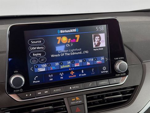 Used 2025 Nissan Altima 2.5 SR image 14