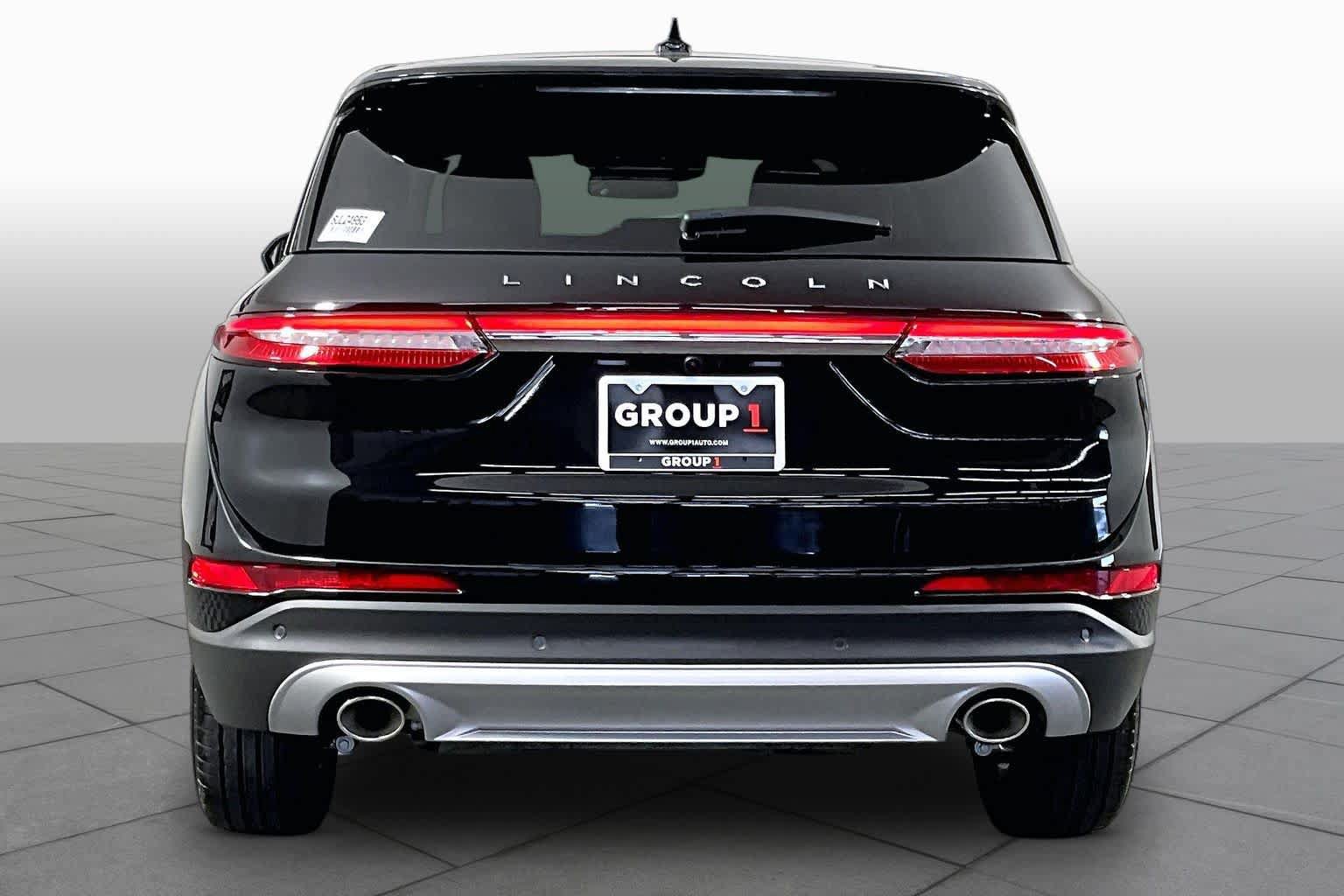 Used 2025 Lincoln Corsair FWD image 5