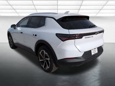 New 2026 Chevrolet Equinox EV LT image 4