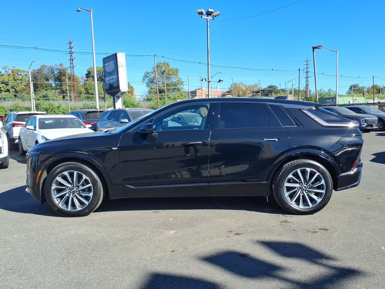 Certified 2024 Cadillac Lyriq Sport w/ Nappa Leather Package AWD/4WD image 8