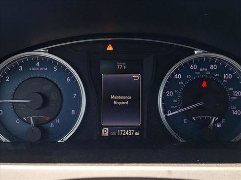 Used 2016 Toyota Camry LE FWD image 11