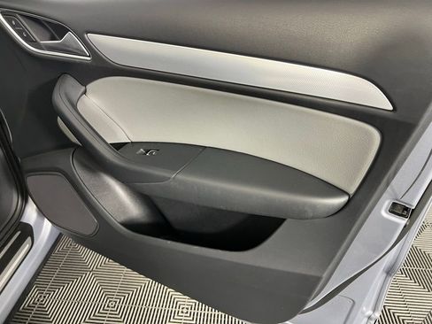 Used 2018 Audi Q3 2.0T Premium w/ Convenience Package image 31