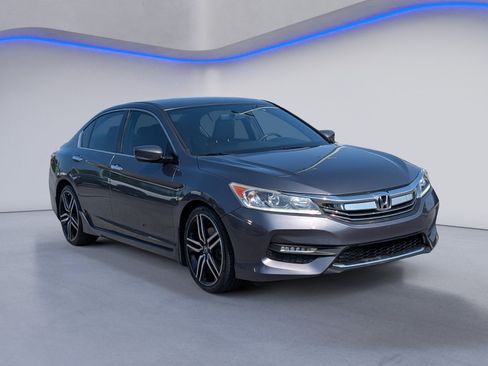 Used 2017 Honda Accord Sport Special Edition image 5
