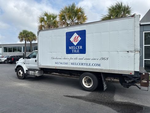 Used 2016 Ford F650 2WD Regular Cab Super Duty image 7