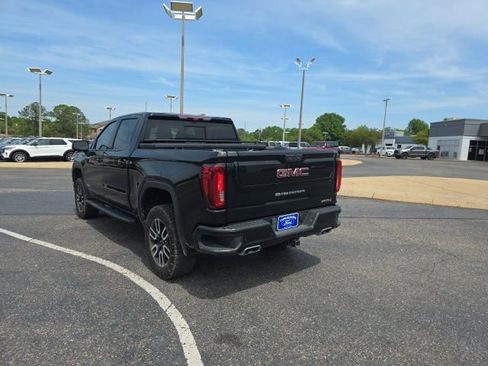 Used 2023 GMC Sierra 1500 AT4 w/ AT4 Premium Package image 5
