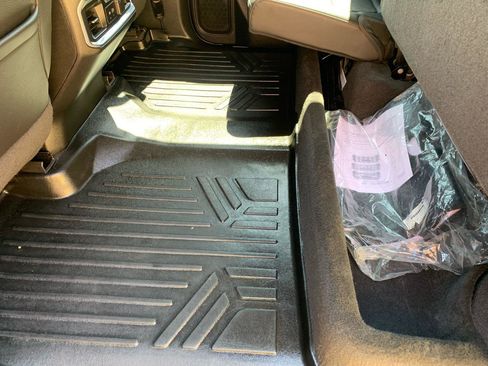Used 2022 GMC Sierra 2500 Denali w/ Denali Ultimate Package AWD/4WD image 24