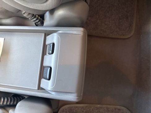 Used 2011 Honda CR-V SE image 24