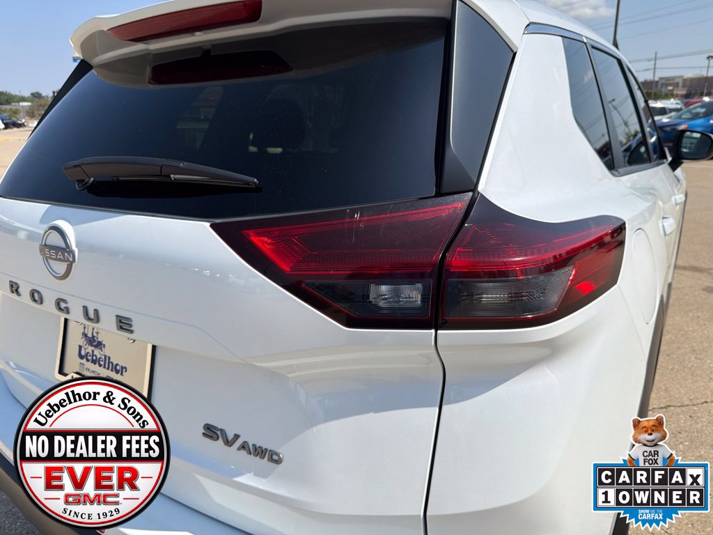 Used 2024 Nissan Rogue SV AWD/4WD image 8