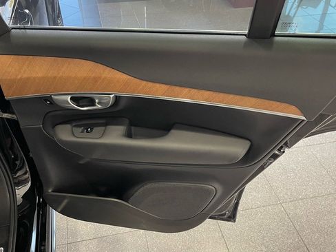 Used 2024 Volvo XC90 T8 Plus w/ Protection Package Premier image 48
