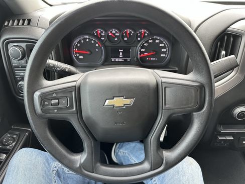 Used 2022 Chevrolet Silverado 2500 Custom w/ Custom Value Package image 27