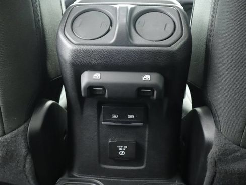 Used 2021 Jeep Wrangler Unlimited Sahara AWD/4WD image 20