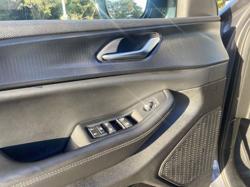 Used 2023 Jeep Grand Cherokee L Laredo image 23