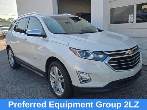 Used 2019 Chevrolet Equinox Premier FWD image 2