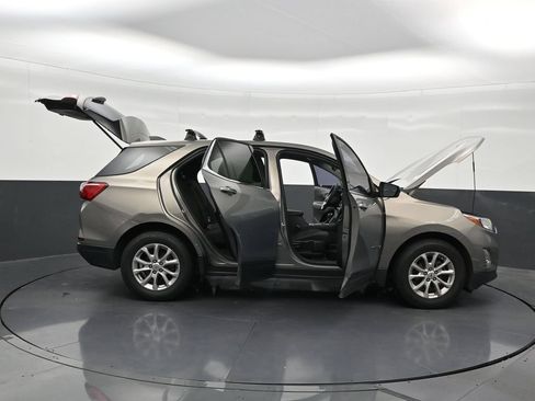 Used 2019 Chevrolet Equinox LT FWD image 32