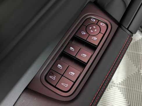 New 2026 Porsche Cayenne GTS AWD/4WD image 25