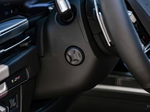 Used 2025 Cadillac Escalade V image 42