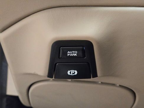 Used 2022 Ferrari Roma RWD image 39