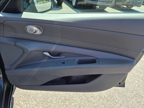 Used 2023 Hyundai Elantra SEL w/ Convenience Package FWD image 33