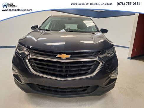 Used 2018 Chevrolet Equinox LT image 3