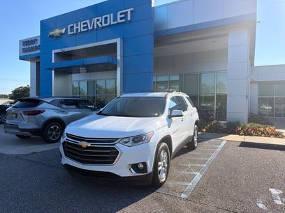 Used 2020 Chevrolet Traverse LT