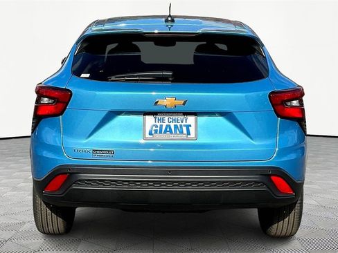 New 2026 Chevrolet Trax LS w/ LS Convenience Package image 4