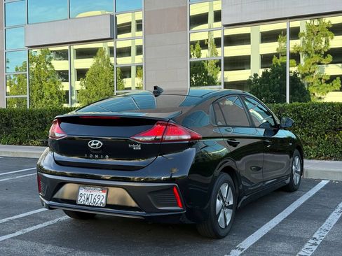 Used 2019 Hyundai Ioniq Blue FWD image 5