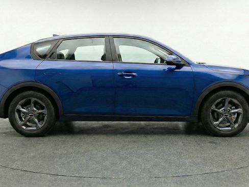 Used 2025 Kia K4 LXS FWD image 11