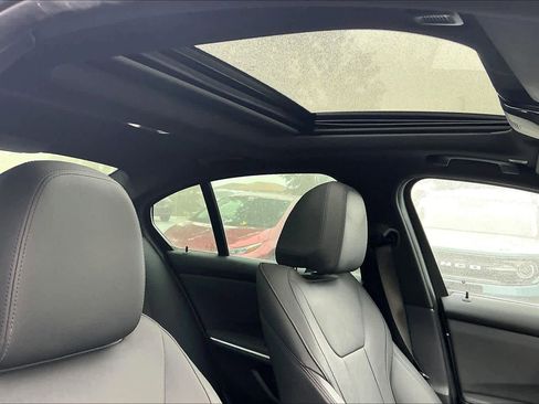 Used 2020 BMW 330i Sedan w/ Premium Package image 23
