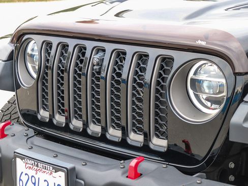 Used 2020 Jeep Gladiator Rubicon image 6