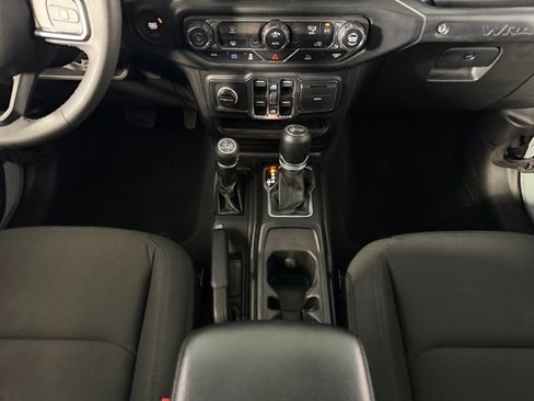 Used 2023 Jeep Wrangler Unlimited image 16
