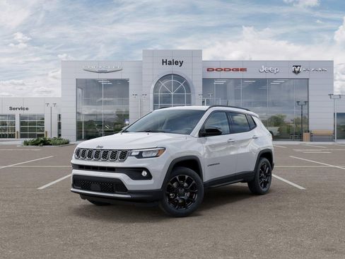 New 2026 Jeep Compass Latitude AWD/4WD image 1