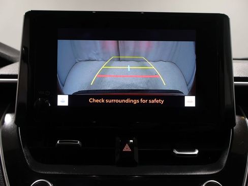 Used 2023 Toyota Corolla Cross XLE w/ Convenience Package AWD/4WD image 29