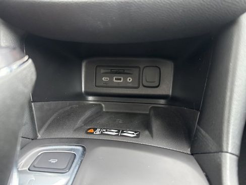 Used 2020 Chevrolet Equinox Premier image 30