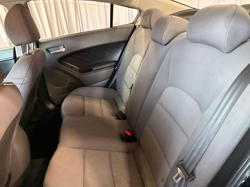 Used 2017 Kia Forte LX FWD image 16