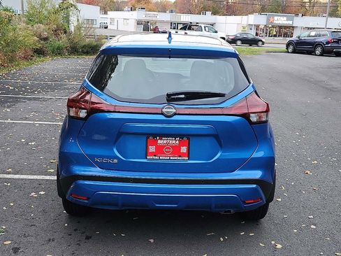 Certified 2025 Nissan Kicks Play S image 5
