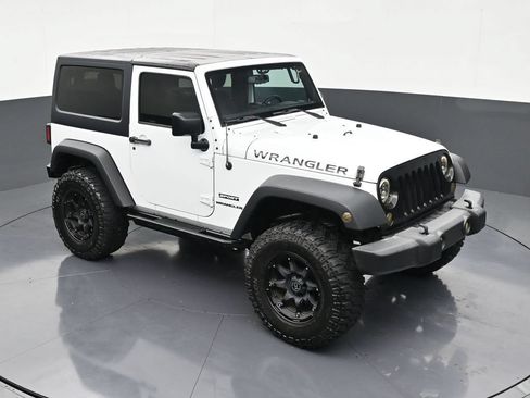 Used 2017 Jeep Wrangler Sport w/ Quick Order Package 24S AWD/4WD image 18