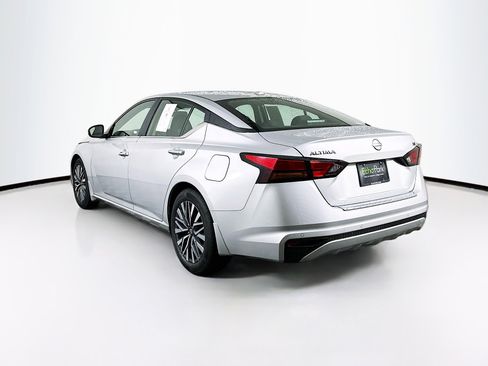 Used 2023 Nissan Altima 2.5 SV FWD image 5