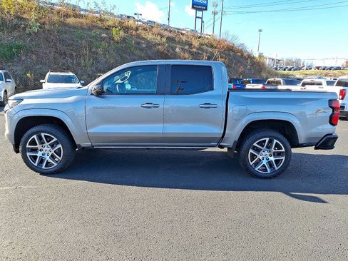 Used 2023 Chevrolet Colorado Z71 w/ Z71 Convenience Package 2 image 4