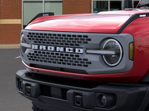 New 2026 Ford Bronco Badlands w/ Sasquatch Package AWD/4WD image 19