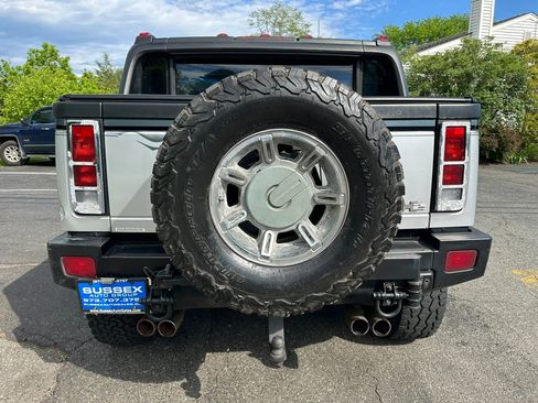 Used 2005 HUMMER H2 SUT w/ Preferred Equipment Group AWD/4WD image 5