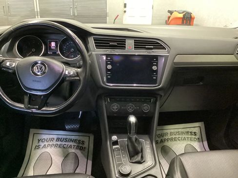 Used 2019 Volkswagen Tiguan SE AWD/4WD image 13