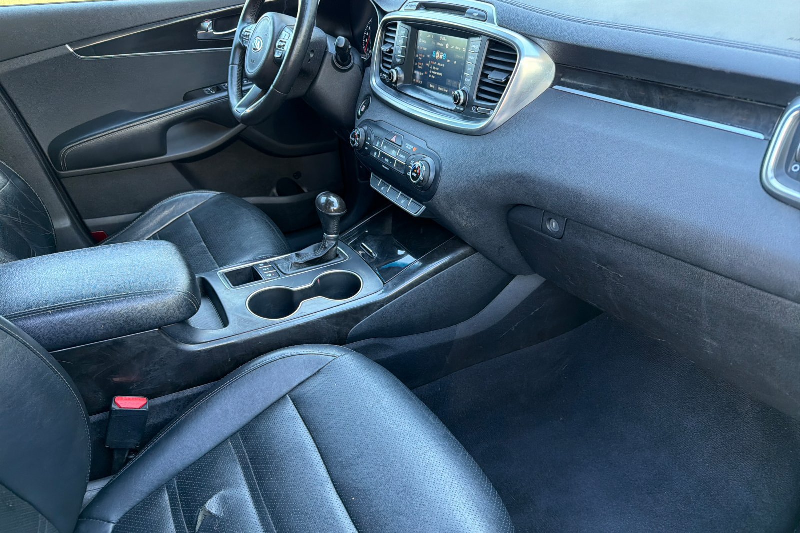 Used 2017 Kia Sorento EX AWD/4WD image 16
