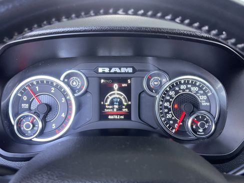 Used 2024 RAM 2500 Big Horn AWD/4WD image 36