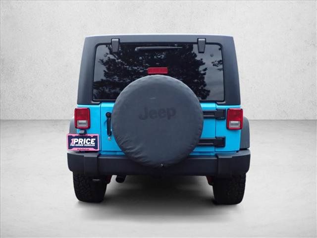 Used 2017 Jeep Wrangler Unlimited Rubicon AWD/4WD image 3