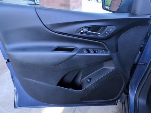 Used 2024 Chevrolet Equinox LT FWD image 12