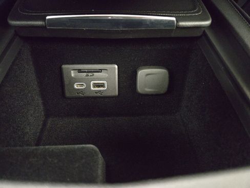 Used 2022 Cadillac XT4 Sport image 28