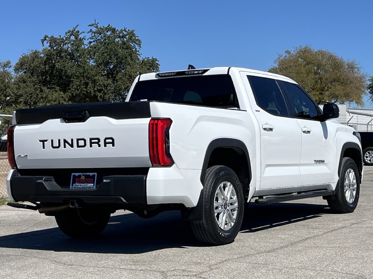 Used 2024 Toyota Tundra SR5 w/ SR5 Premium Package AWD/4WD image 4