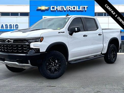 Used 2024 Chevrolet Silverado 1500 ZR2 w/ Technology Package image 3