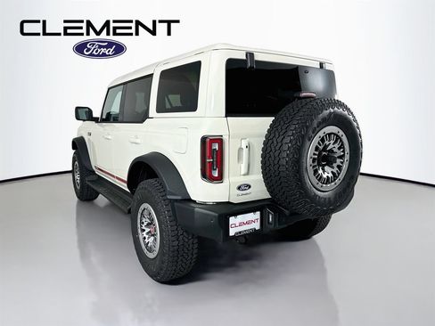 New 2026 Ford Bronco Outer Banks w/ Sasquatch Package AWD/4WD image 8